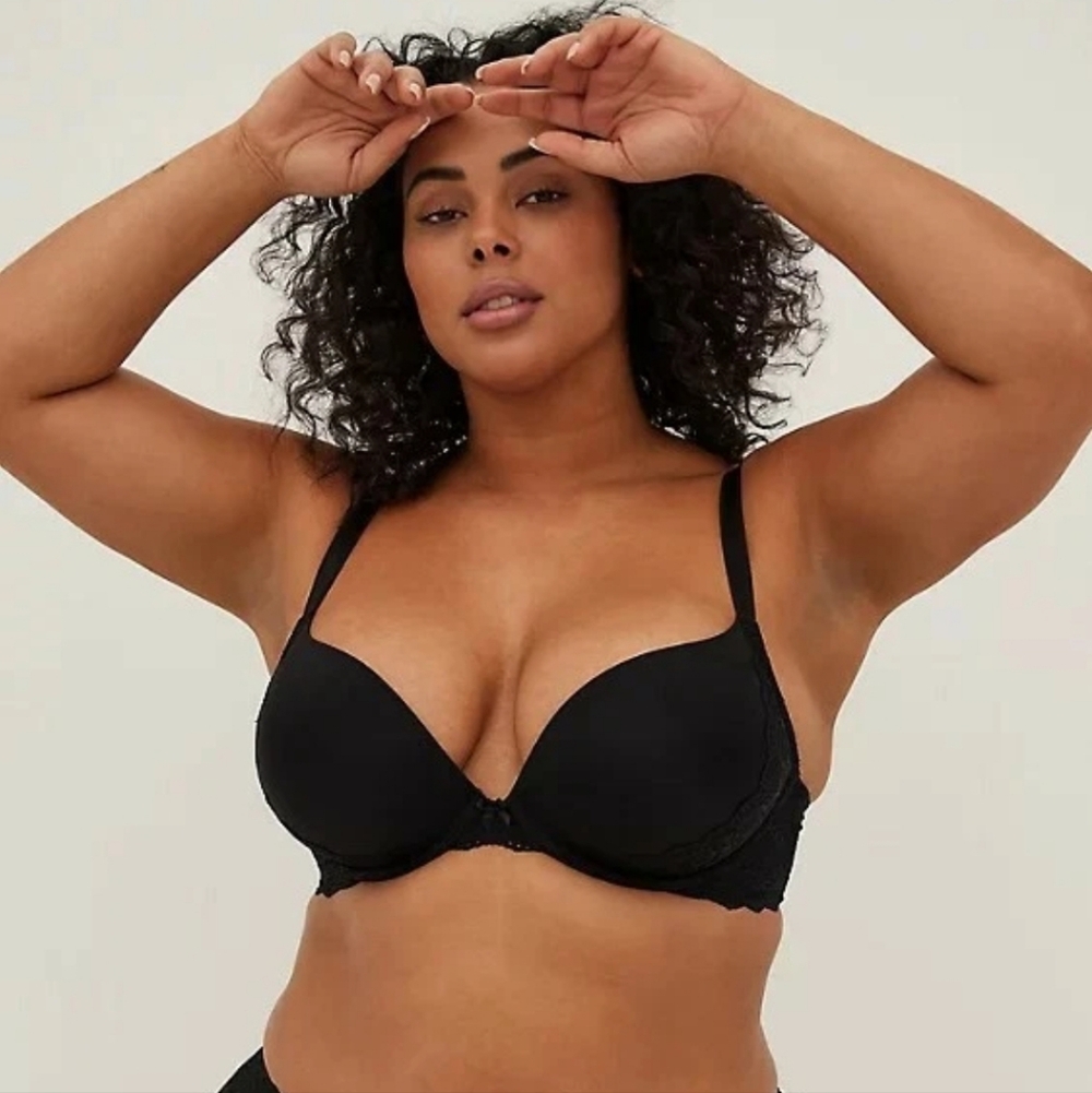 Torrid 38F Black Microfiber & Lace Push-Up Plunge Bra
